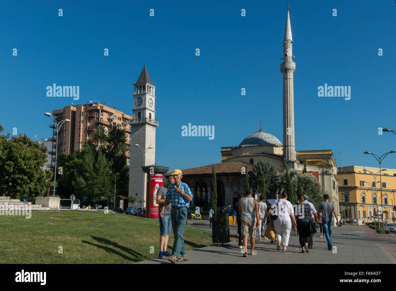 Blick vom Skanderberg Square, Et'hem-Bey-Moschee, Tirana Stockfoto