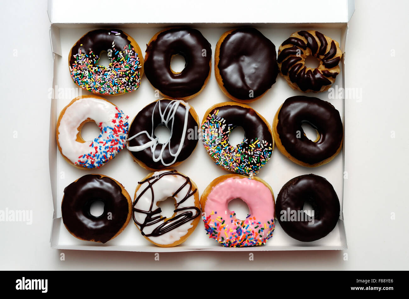 Feld "Donut" mit einem Dutzend verschiedene Donuts Stockfoto