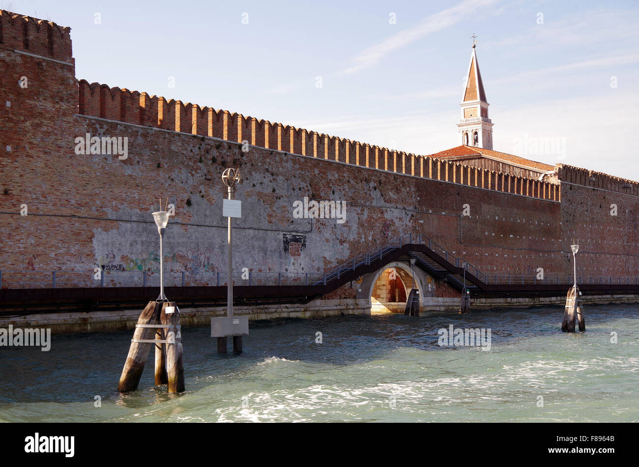 Venedig Arsenale, Perimeter-Wand an der Nordseite. Stockfoto