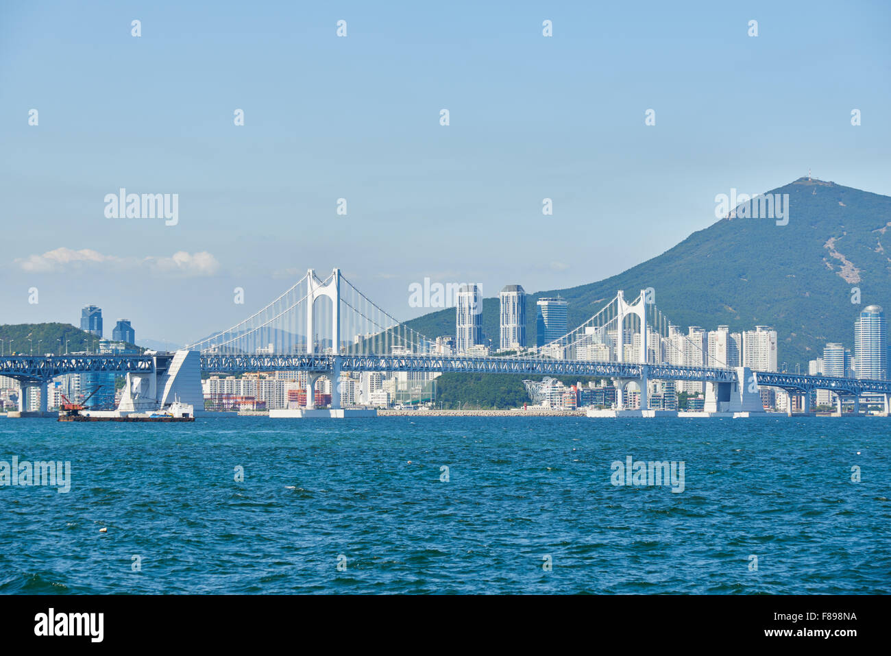 Gwangandaegyo. Es ist eine große Hängebrücke und ein Wahrzeichen befindet sich in Busan, Korea. Stockfoto