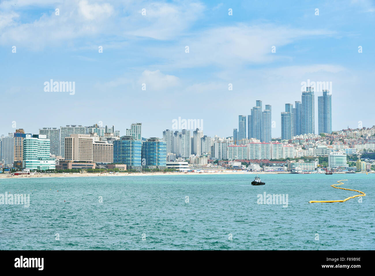 Haeundae Strand ist Busans beliebteste Strand wegen seiner einfachen Zugang von der Innenstadt von Busan. Stockfoto