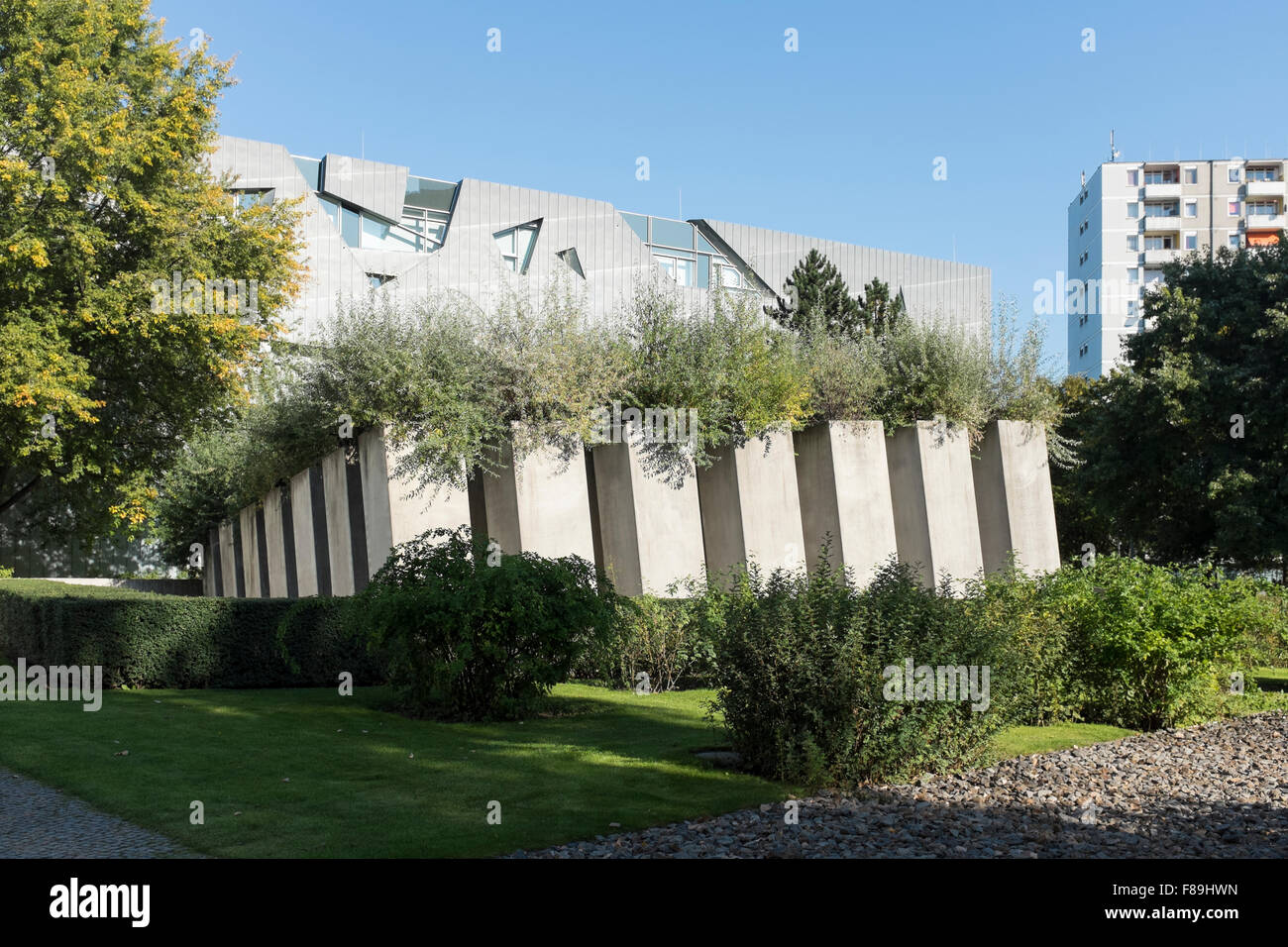 Garden of exile Fotos und Bildmaterial in hoher Auflösung Alamy