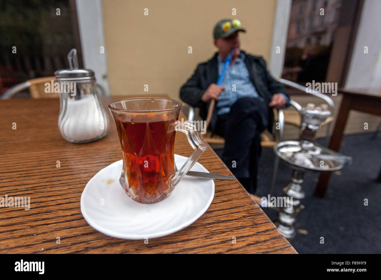 Arabische Café Besitzer, Straße, Nord böhmischen Kurort. Teplice, Tschechische Republik Stockfoto