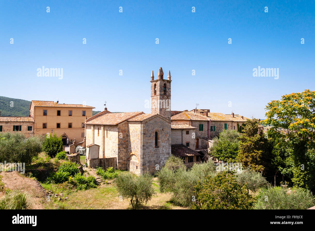 kleine Kapelle in Monteriggioni, Toskana, Italien Stockfoto