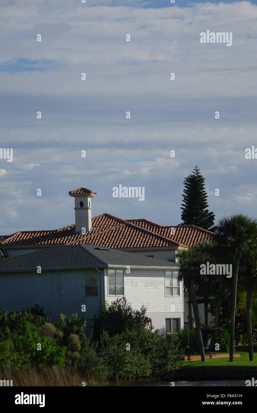 Haus mit Schornstein und Ziegel Dach am Ormond-by-the-Sea Stockfoto