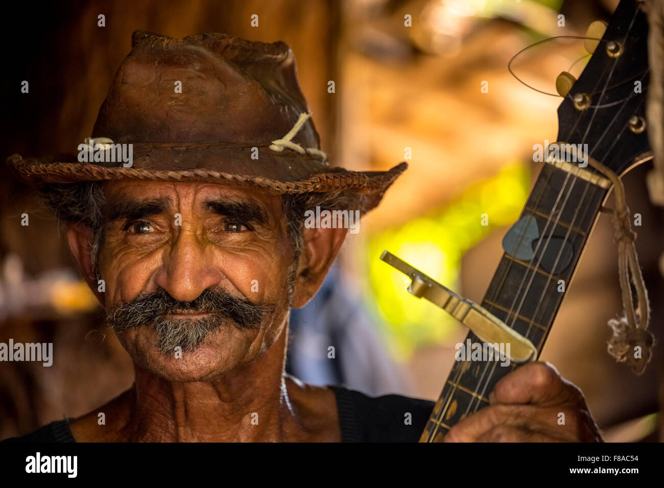 Zuckerrohr-Bauern in das Valle de Los Ingenios, Portrait mit Hut, Trinidad, Sancti Spíritus, Kuba, Kuba Sancti Spíritus, Stockfoto