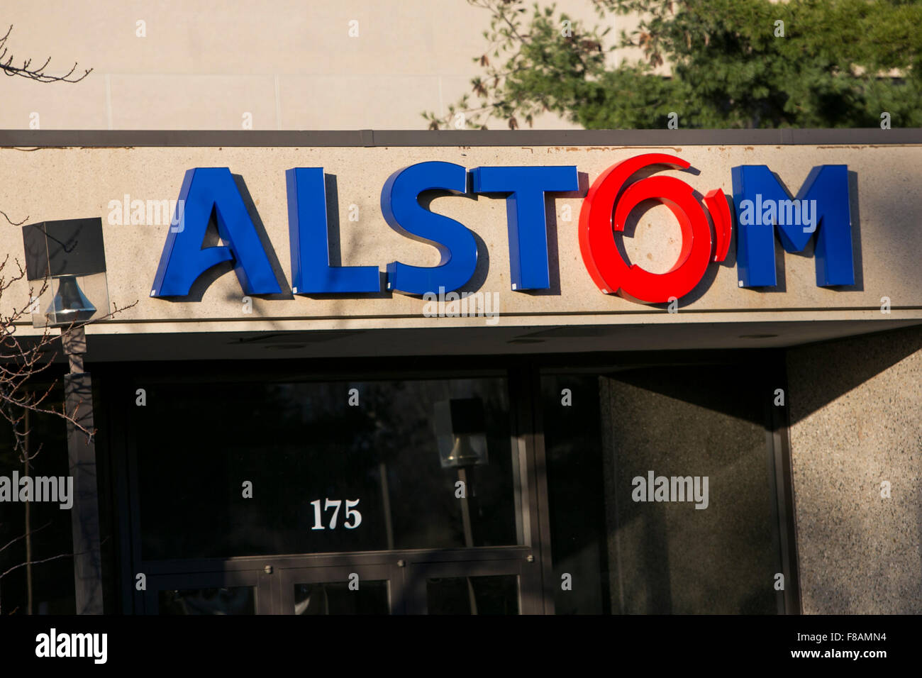 Ein Logo Zeichen außerhalb einer Einrichtung von Alstom in Windsor, Connecticut am 21. November 2015 besetzt. Stockfoto