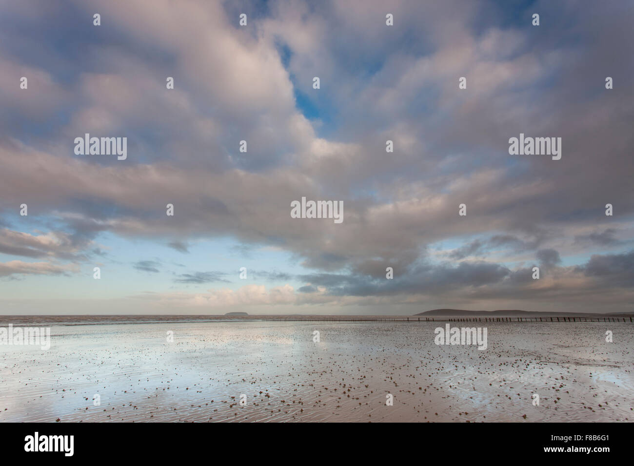 Ein Blick vom Berrow Strand, Somerset, UK. Stockfoto