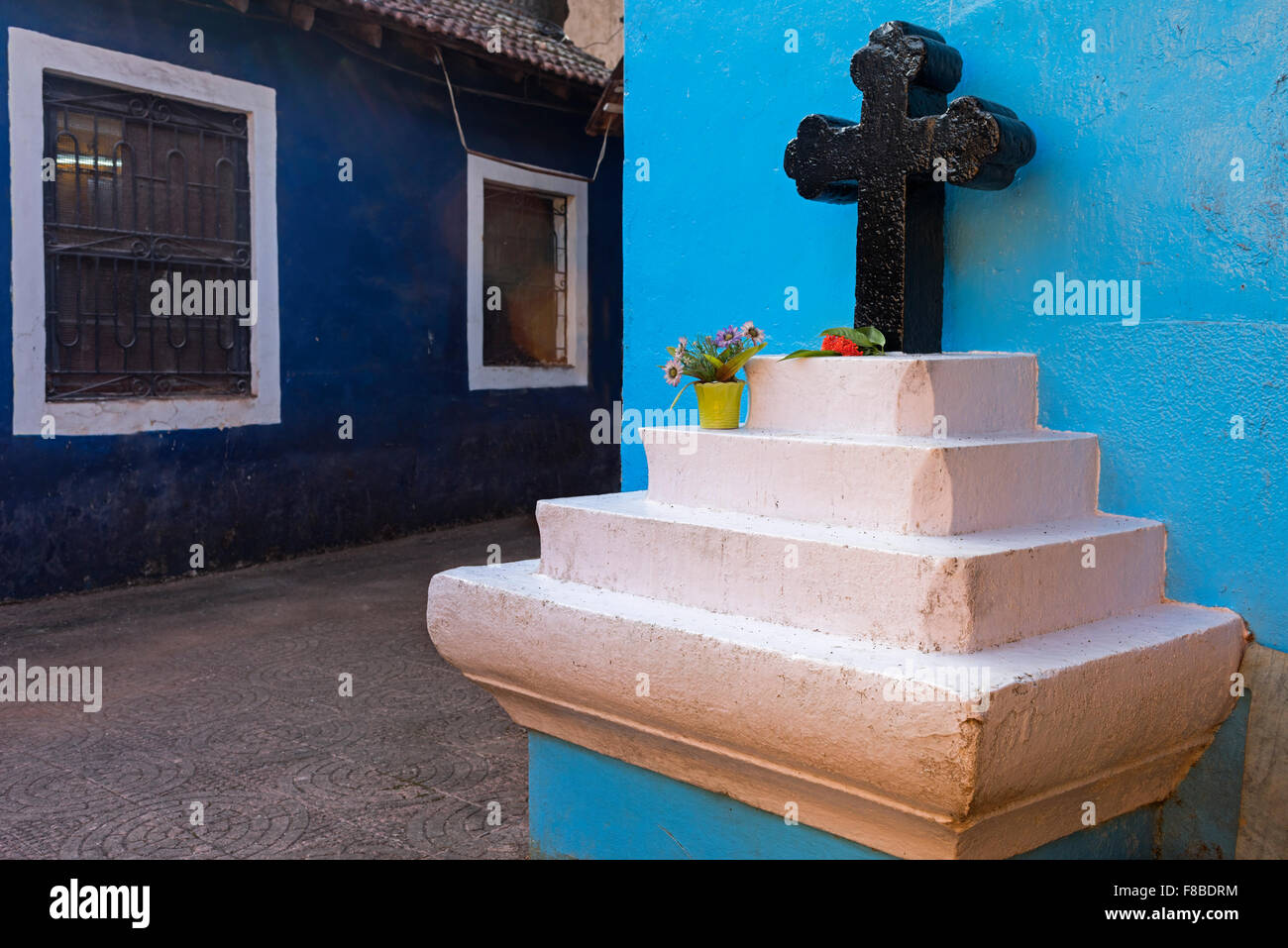 Steinkreuz Schrein Fontainhas Panjim Goa Indien Stockfoto