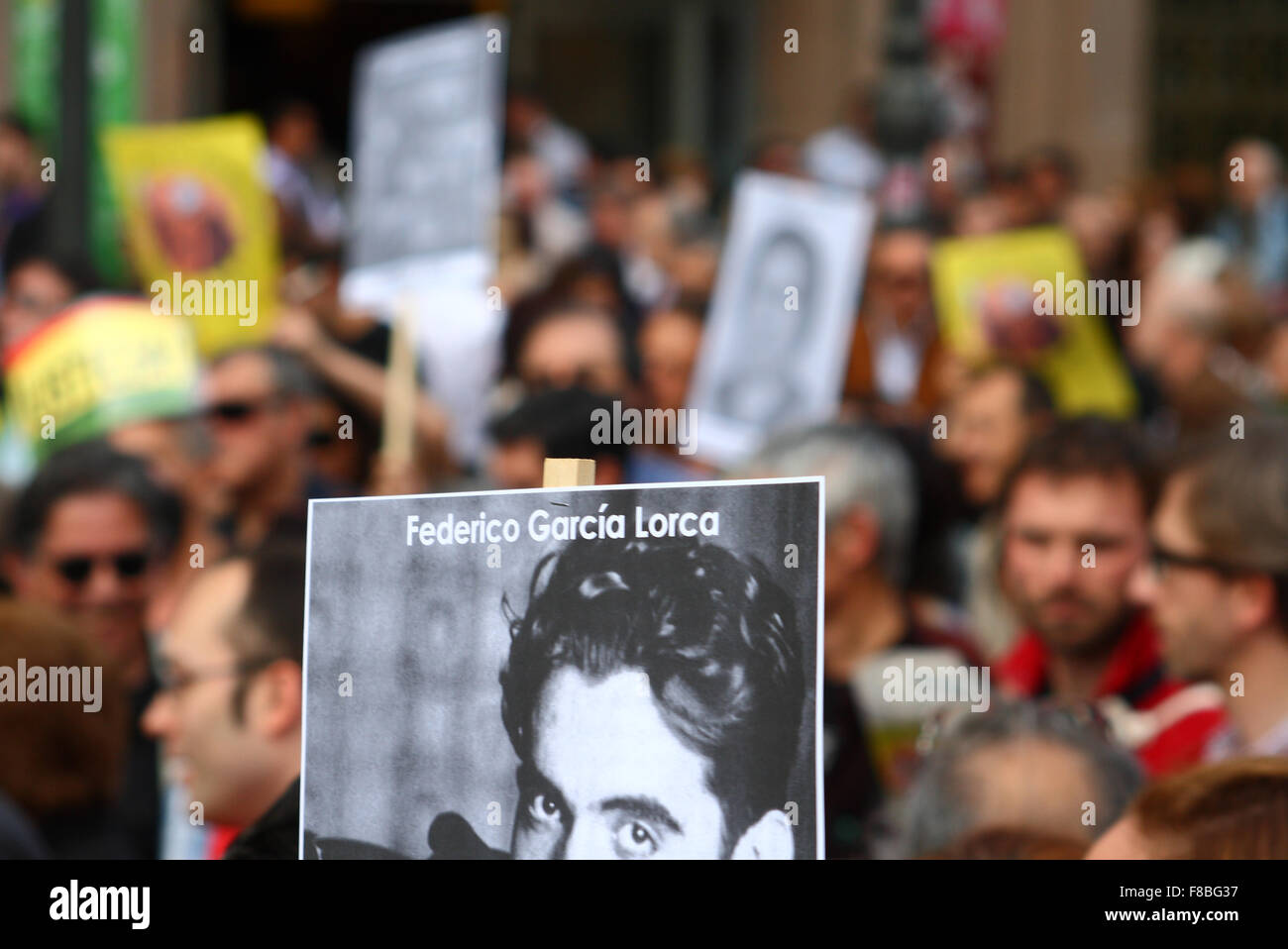 Protestmarsch nach vermissten Personen Stockfoto
