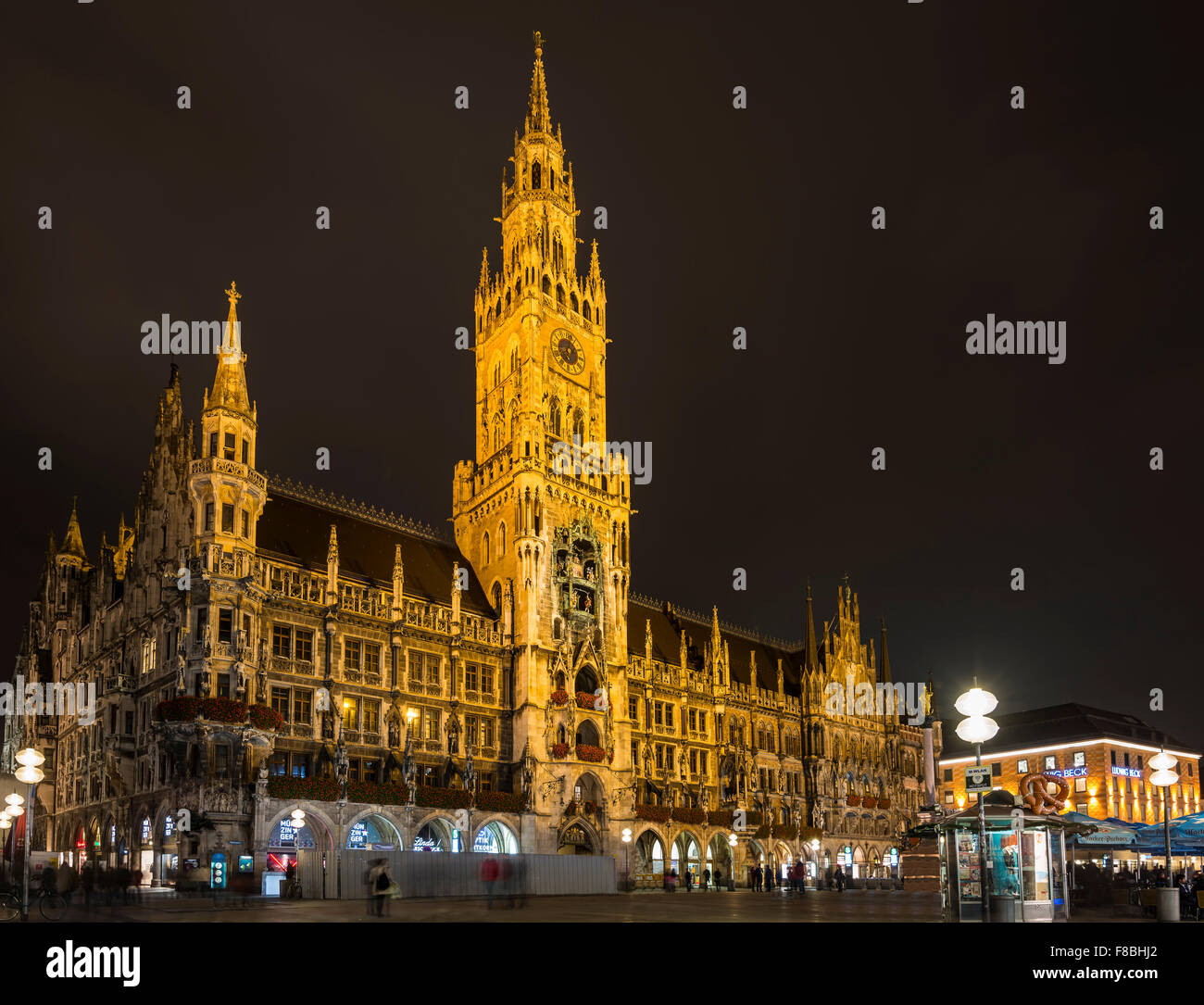 Nacht-Blick auf das neue Rathaus, Neues Rathaus, München, Bayern, Deutschland Stockfoto