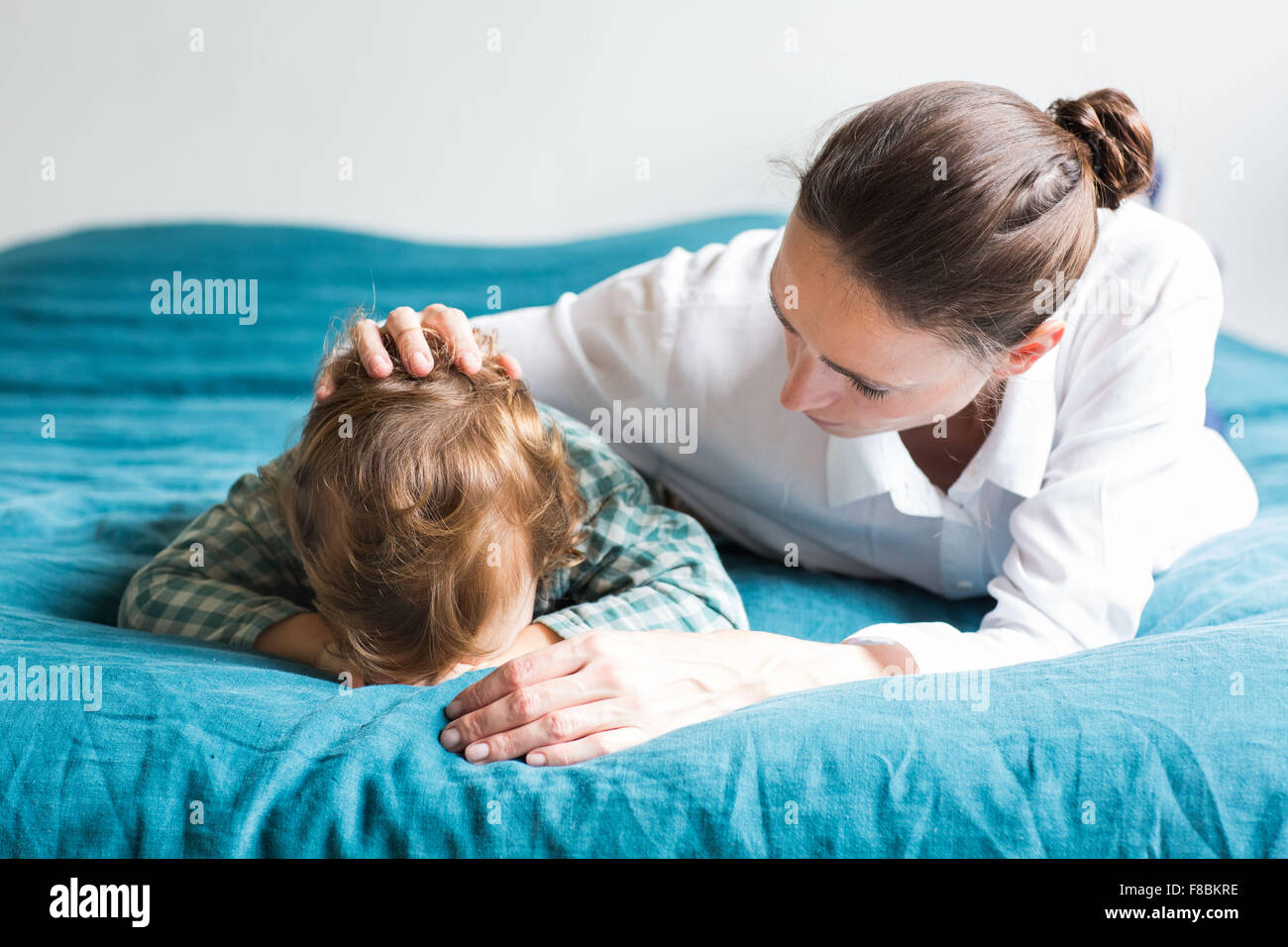2 jähriger Junge. Stockfoto