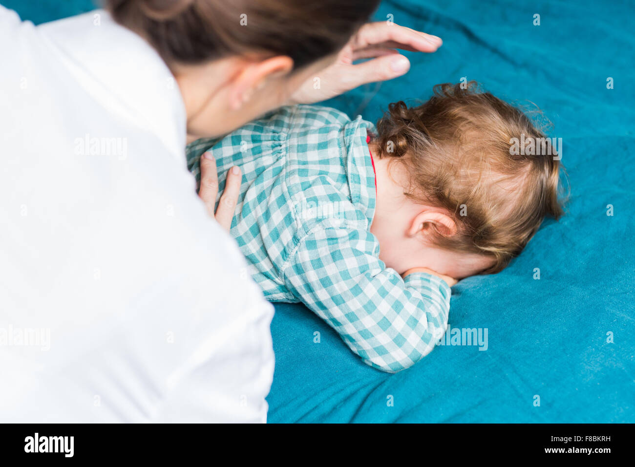 2 jähriger Junge. Stockfoto