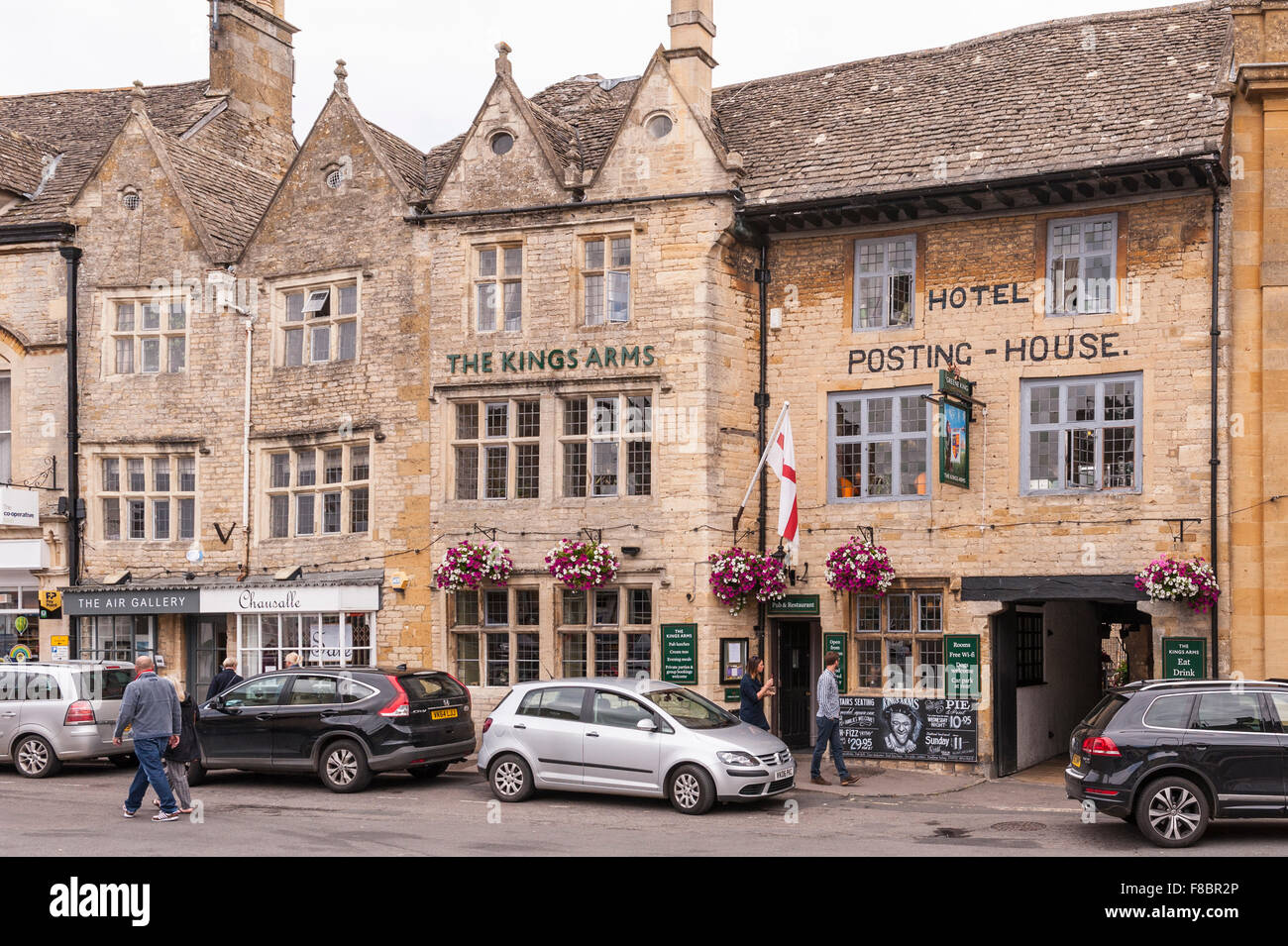 Das Kings Arms Hotel in Stow-on-the-Wold, Cheltenham, Gloucestershire, England, Großbritannien, Uk Stockfoto