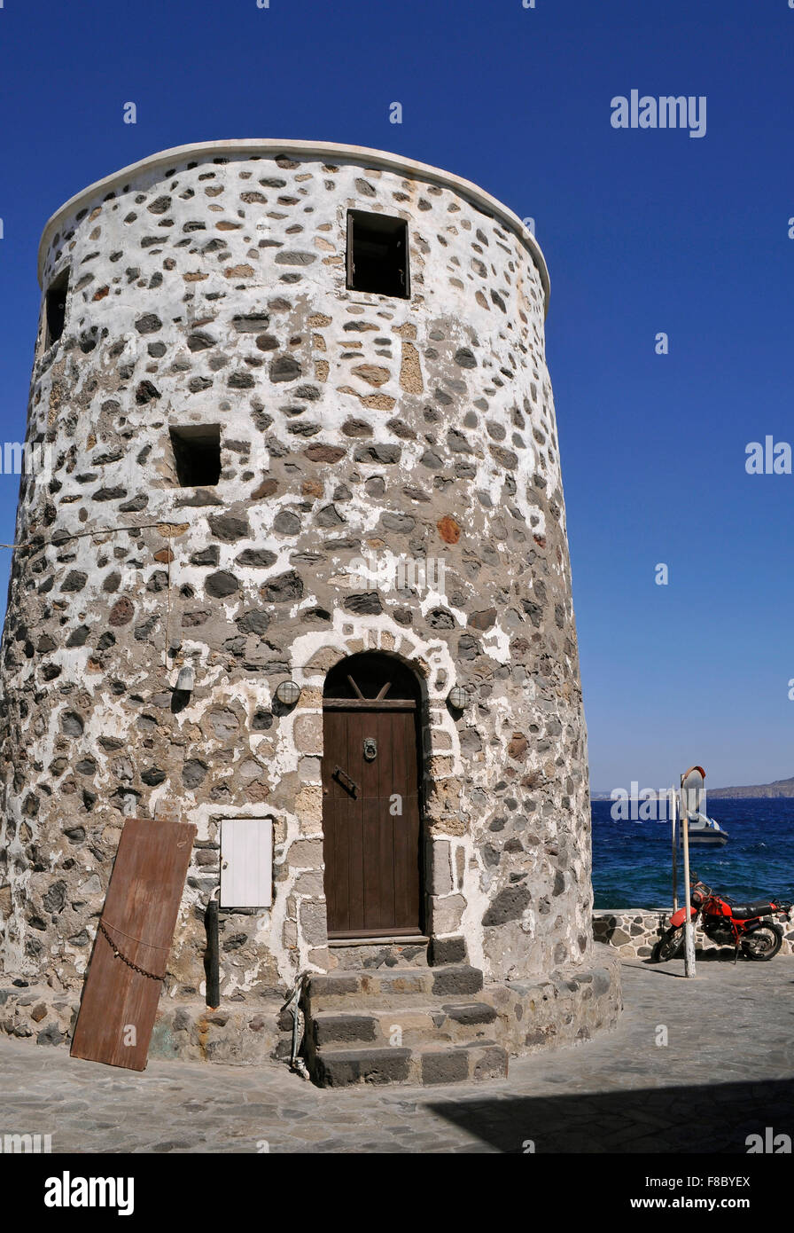 alte Windmühle in Mandraki, Nisyros Insel, Griechenland Stockfoto