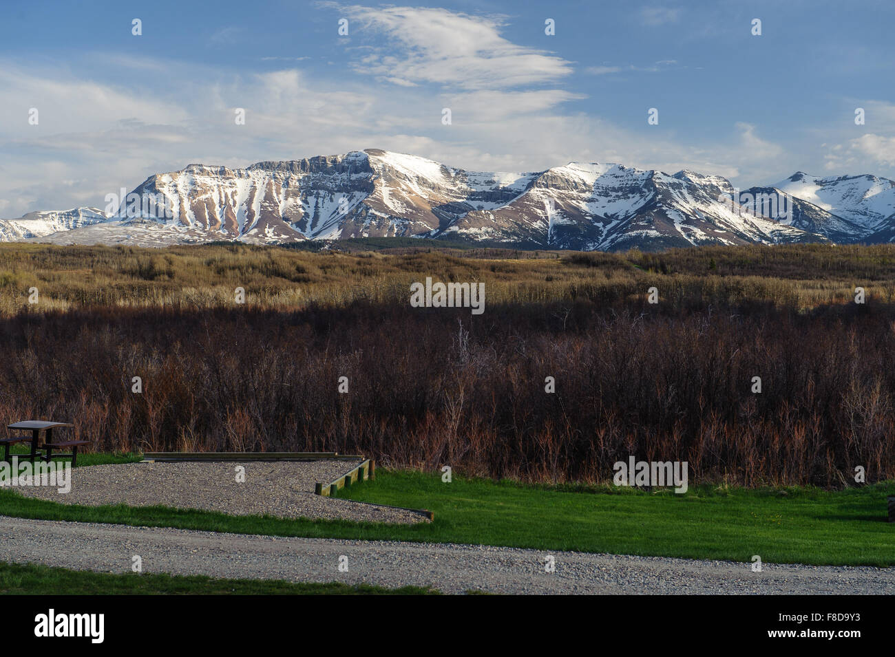 malerische Aussicht auf die Gletscher vom Zeltplatz von Waterton Lakes Nationalpark, Alberta, Kanada Stockfoto