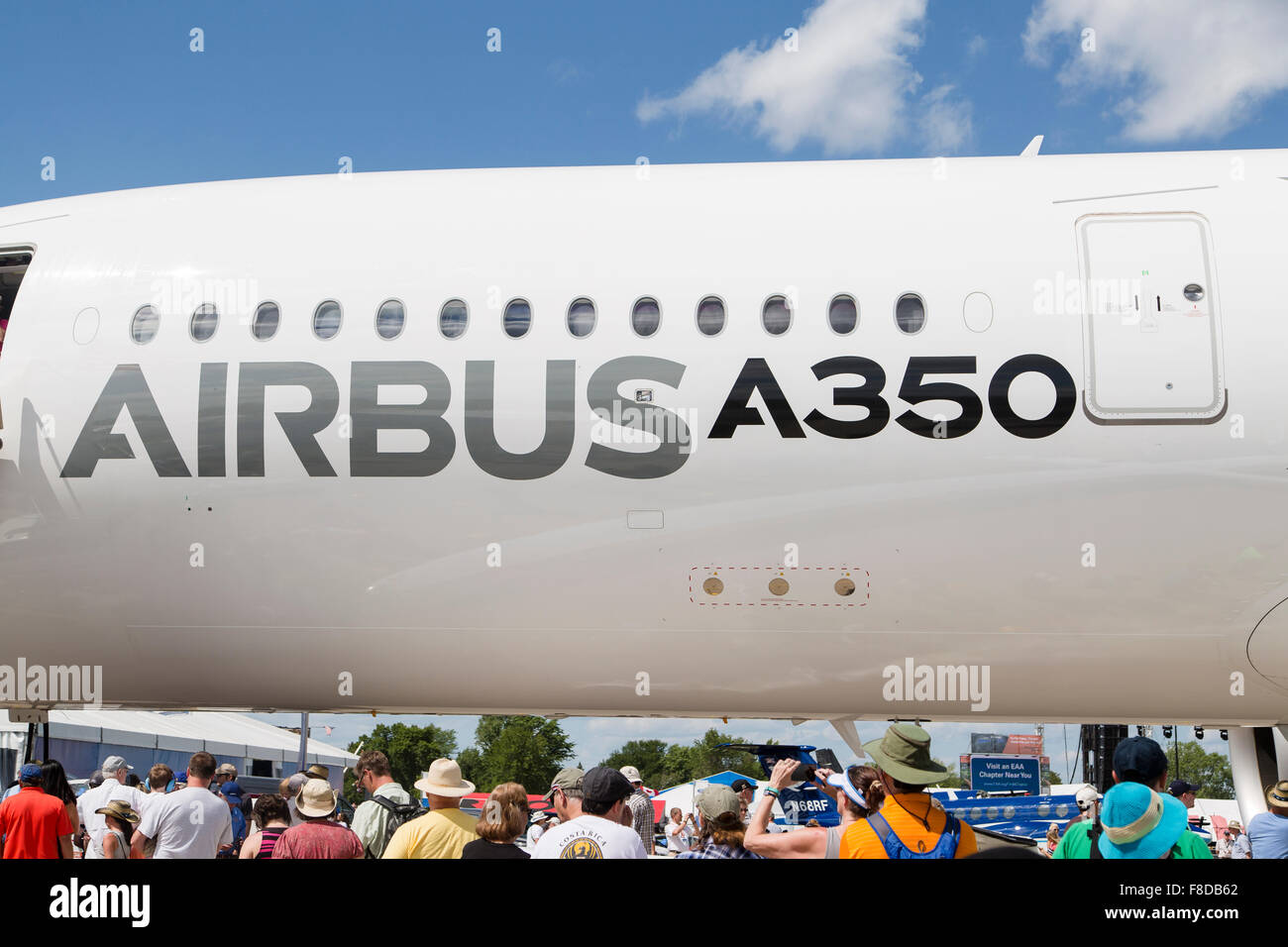 Der Airbus A350 XWB-Testflugzeug ist eine zweimotorige Flugzeug entworfen, um mehr als 300 Passagiere transportieren. Stockfoto