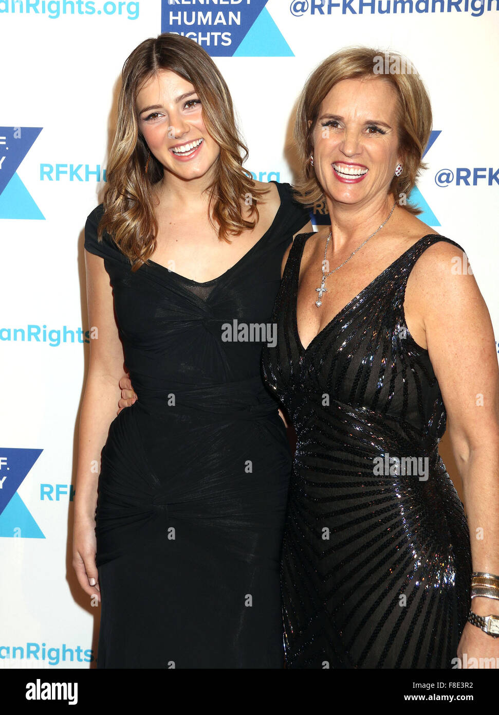 New York, New York, USA. 8. Dezember 2015. MICHAELA KENNEDY CUOMO und KERRY KENNEDY besuchen die 2015 Ripple of Hope Award im New York Hilton Hotel statt. Bildnachweis: Nancy Kaszerman/ZUMA Draht/Alamy Live-Nachrichten Stockfoto