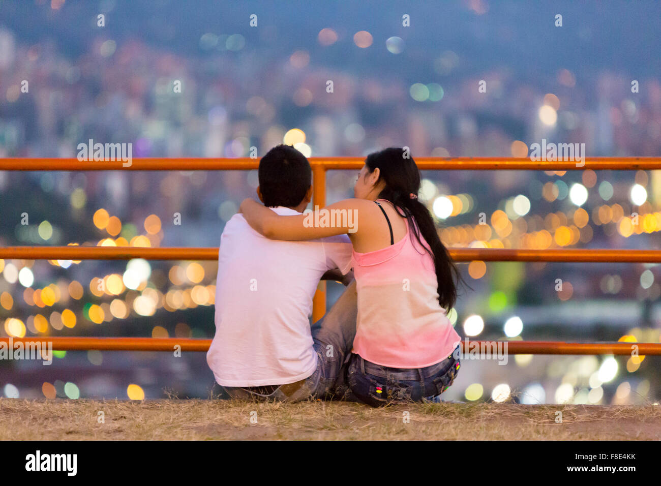 Junges Paar Liebespaar in Medellin, Kolumbien Stockfoto