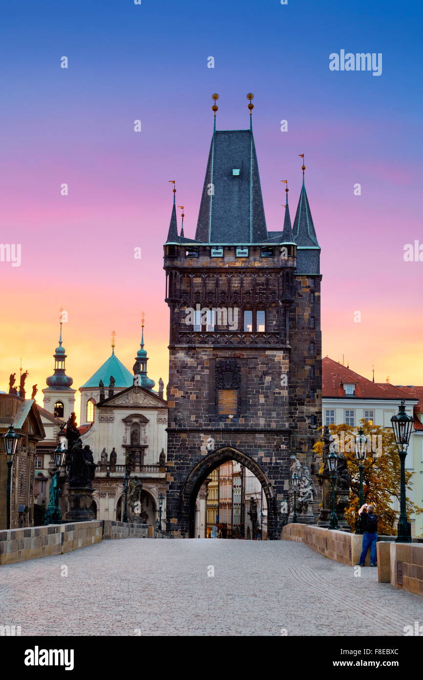 Altstädter Brückenturm, Karlsbrücke, Altstadt von Prag, Tschechische Republik, UNESCO Stockfoto
