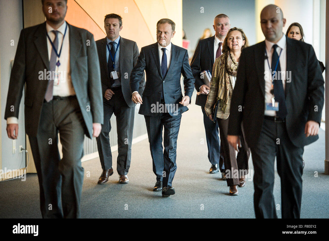 Brüssel, Belgien. 9. Dezember 2015. Donald Tusk, kommt der Präsident des Europäischen Rates für das Treffen mit EU-Fraktionen im Europäischen Parlament Hauptquartier in Brüssel, Belgien. Bildnachweis: Dpa picture Alliance/Alamy Live News Stockfoto