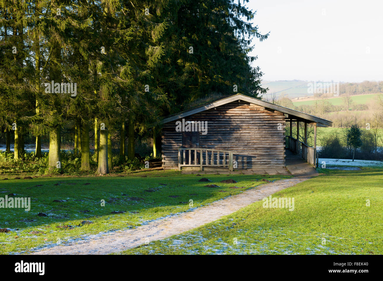 Eine winterliche Szene an einem frühen frostigen Morgen im Dezember Stockfoto