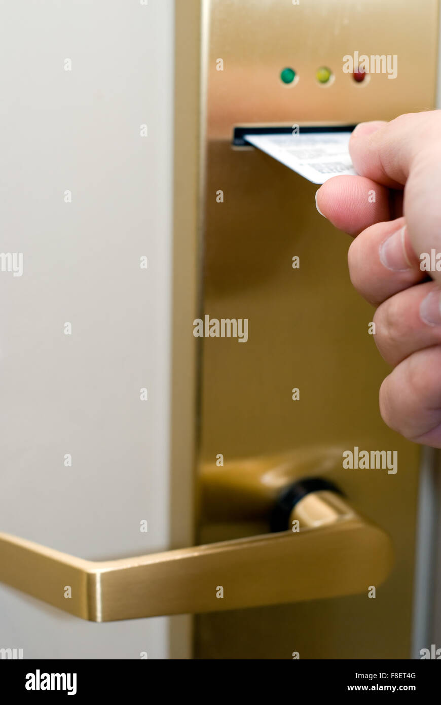 Türschlüssel im Stromschalter im Hotel Stockfotografie - Alamy