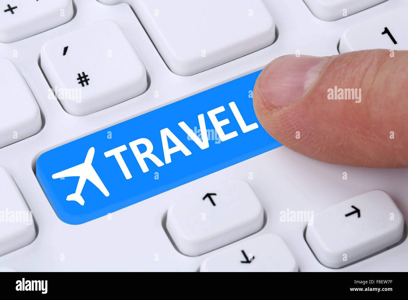Flug und Reisen buchen Urlaubsreisen online shop Internet auf computer Stockfoto