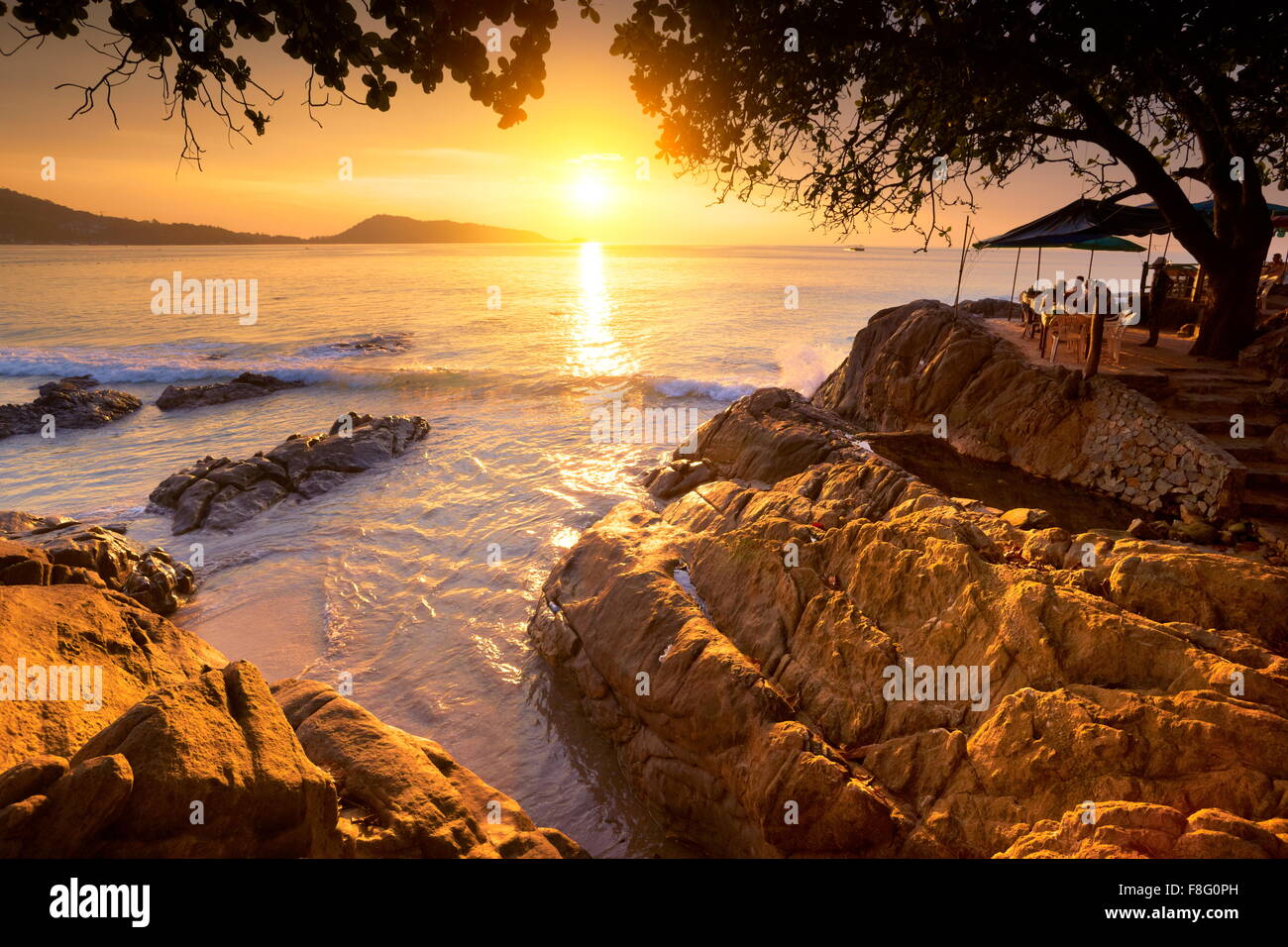 Thailand - Insel Phuket, Patong Beach, Sonnenuntergang Landschaft Stockfoto