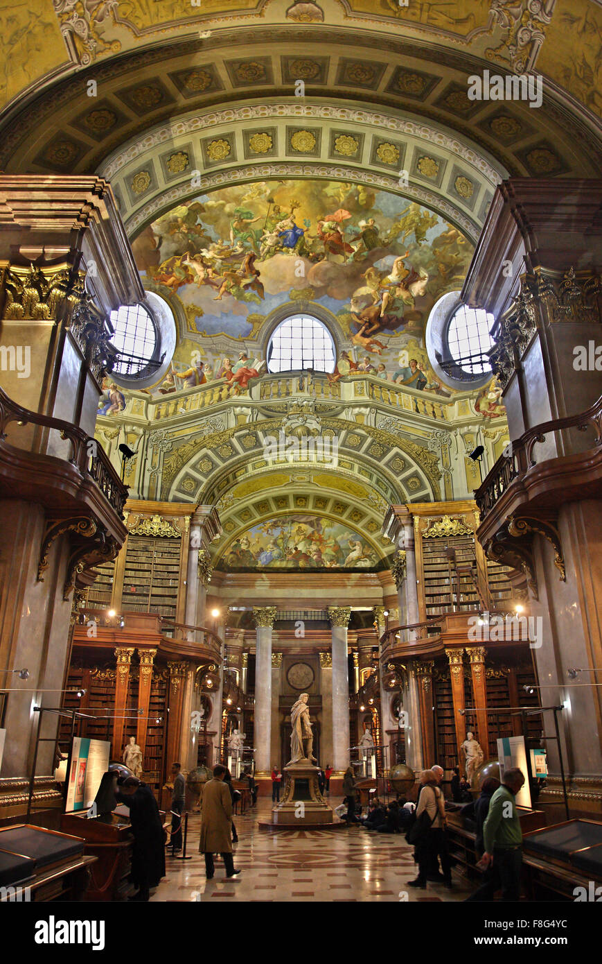 In der Prunksaal der Nationalbibliothek ("Prunksaal der Nationalbibliothek) Wien, Österreich. Stockfoto