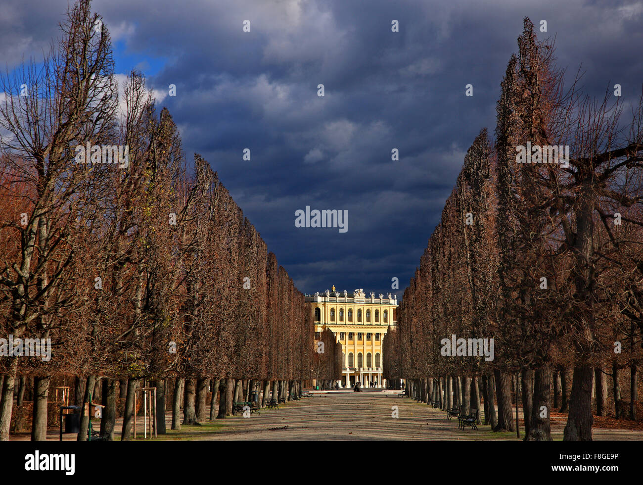 Blick von den Gärten des Schlosses Schönbrunn, Sommerpalast der