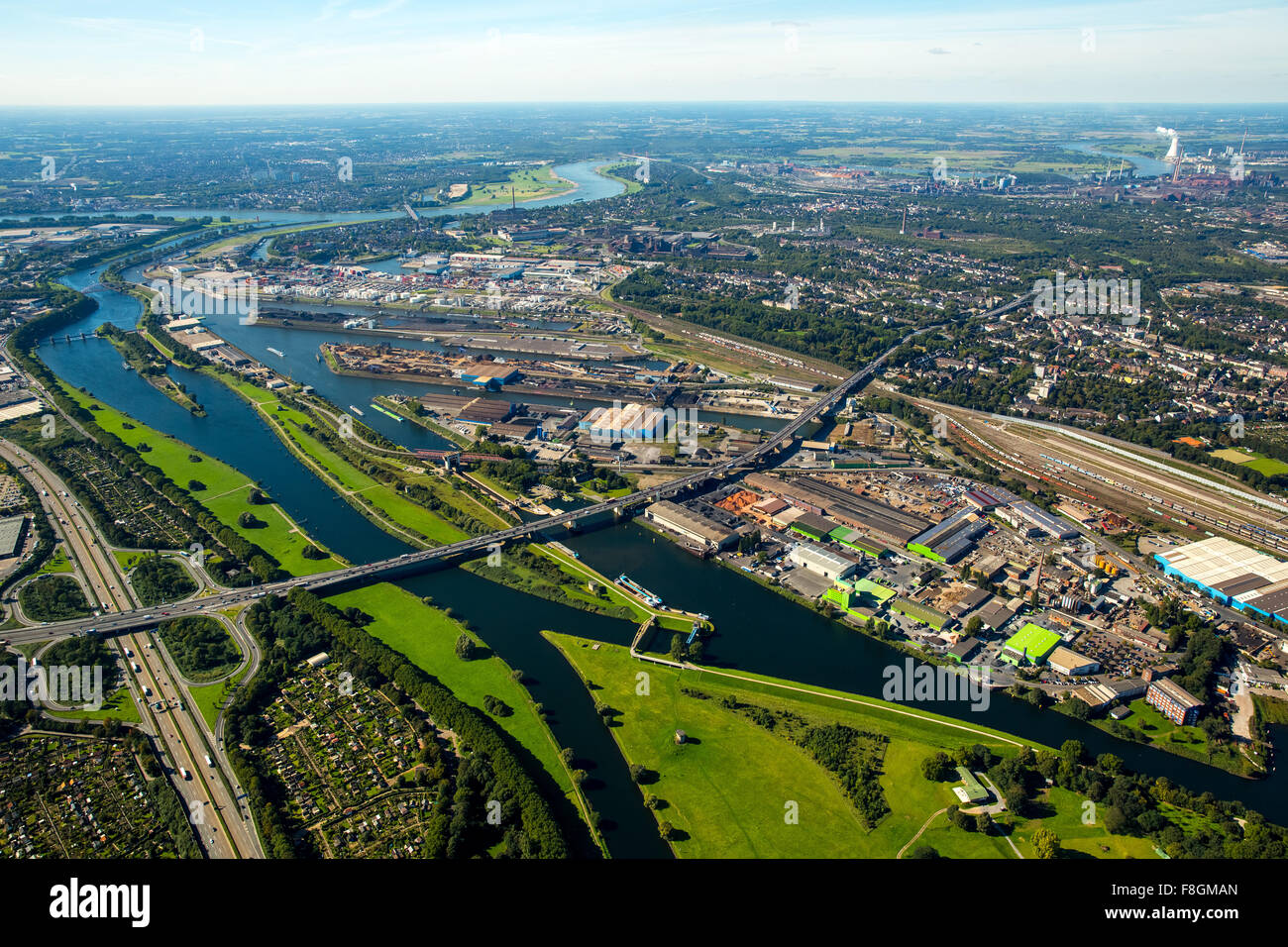 Duisport, Hafen Duisburg, dem größten Binnenhafen Europas, Ruhr, Rhein