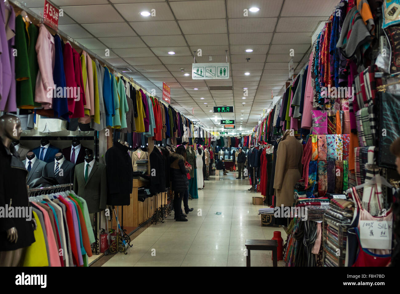 Bekleidung Absatzmarkt, Shanghai, China, 2015 Stockfoto