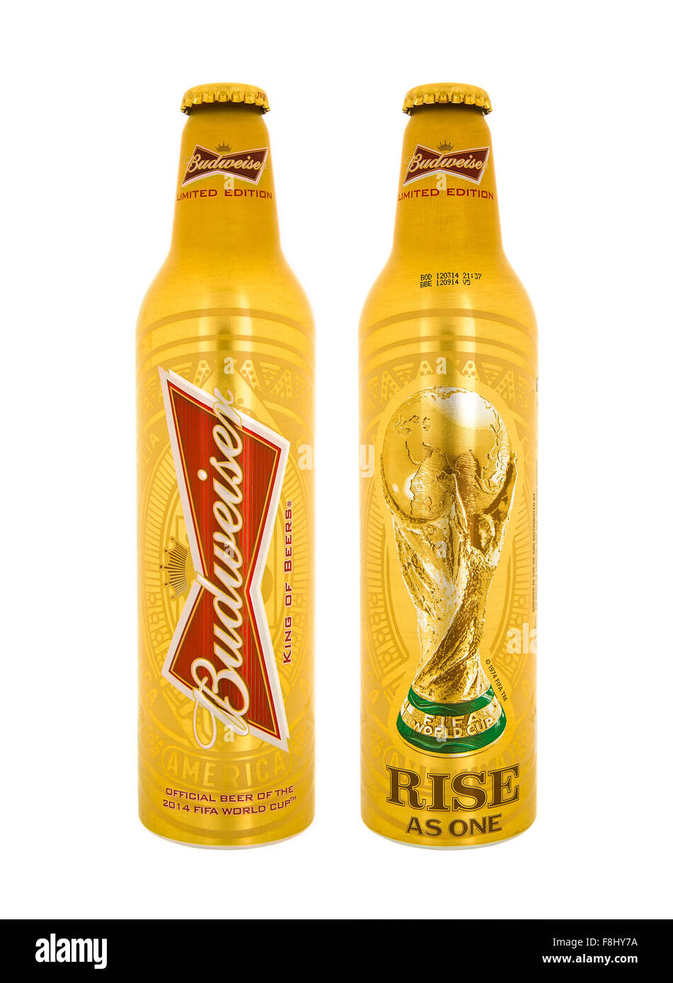 Flasche Limited Edition Budweiser Bier gemacht für die FIFA Fußball WM 2014 auf weißem Hintergrund Stockfoto