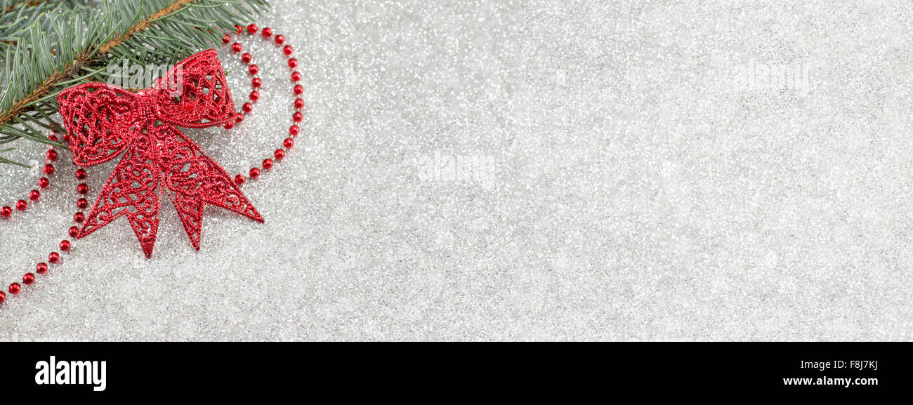 Weihnachten Dekoration Banner in 8 x 3 Auflösung. Ornament und Tanne Baumschmuck Stockfoto