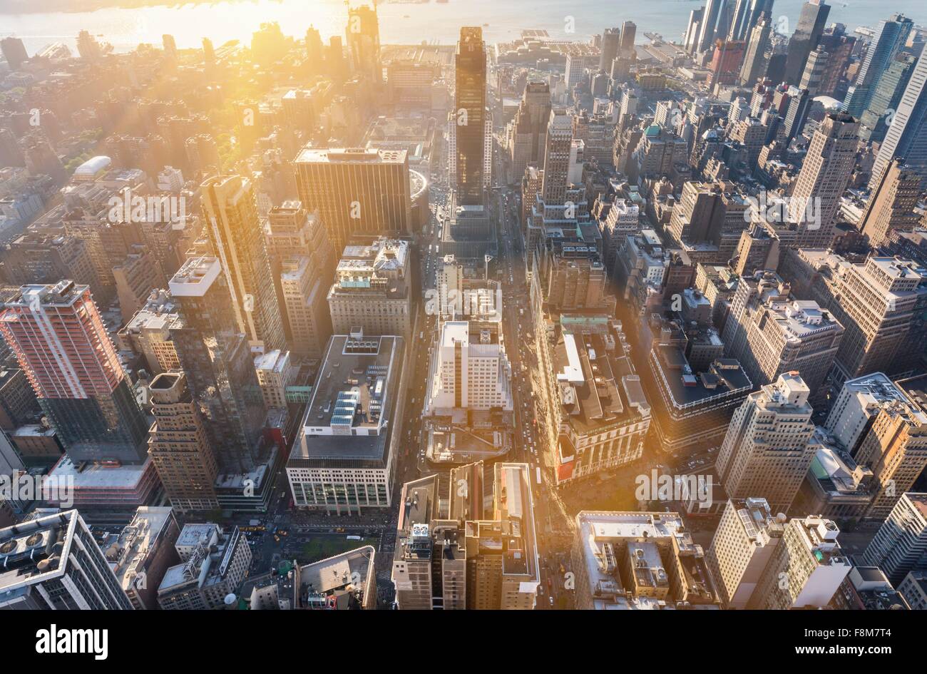 Hohen Winkel Stadtbild von mid Town Manhattan in Richtung Hudson River, New York, USA Stockfoto