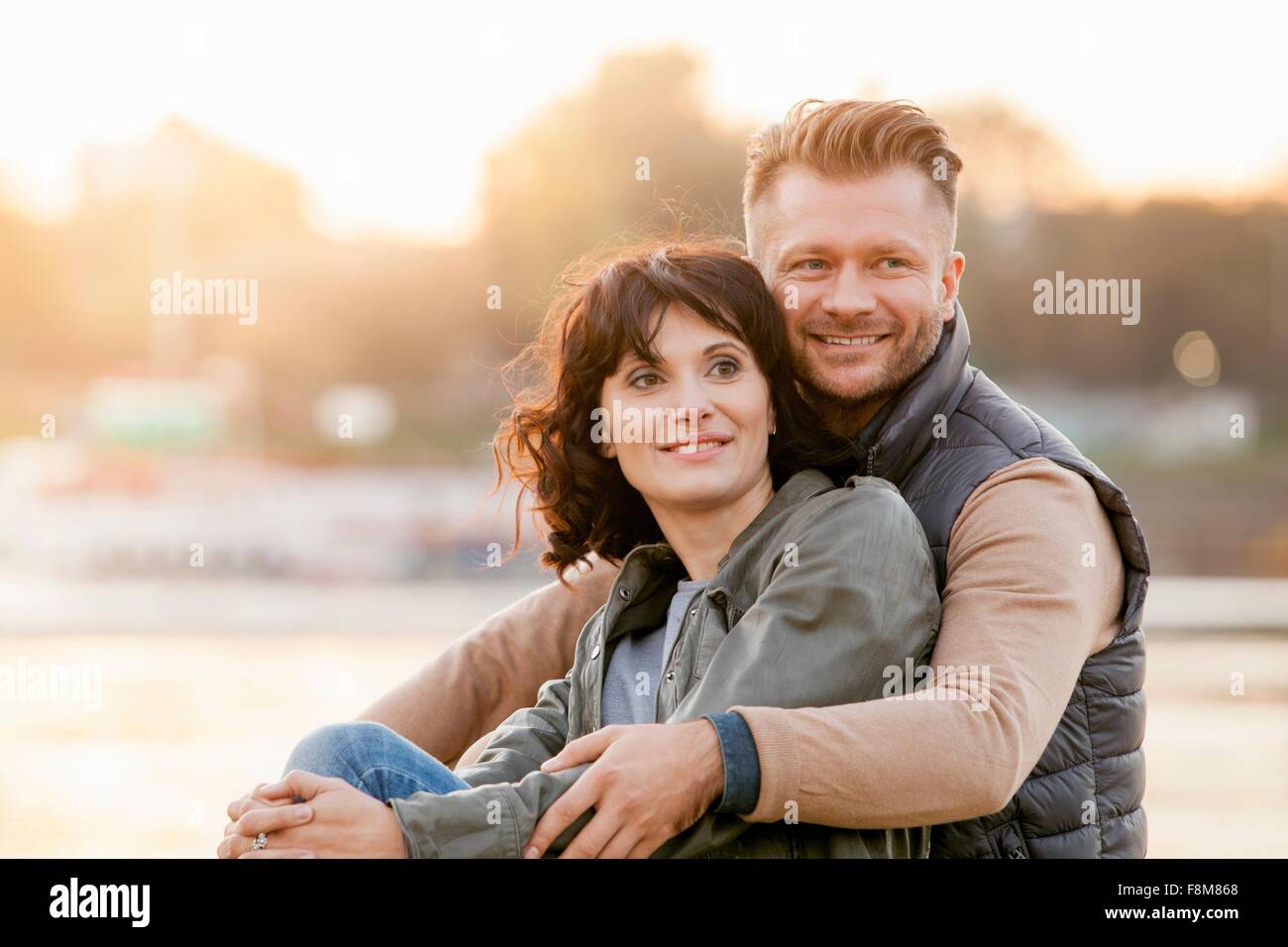 Mitte erwachsenes paar, Porträt Stockfoto