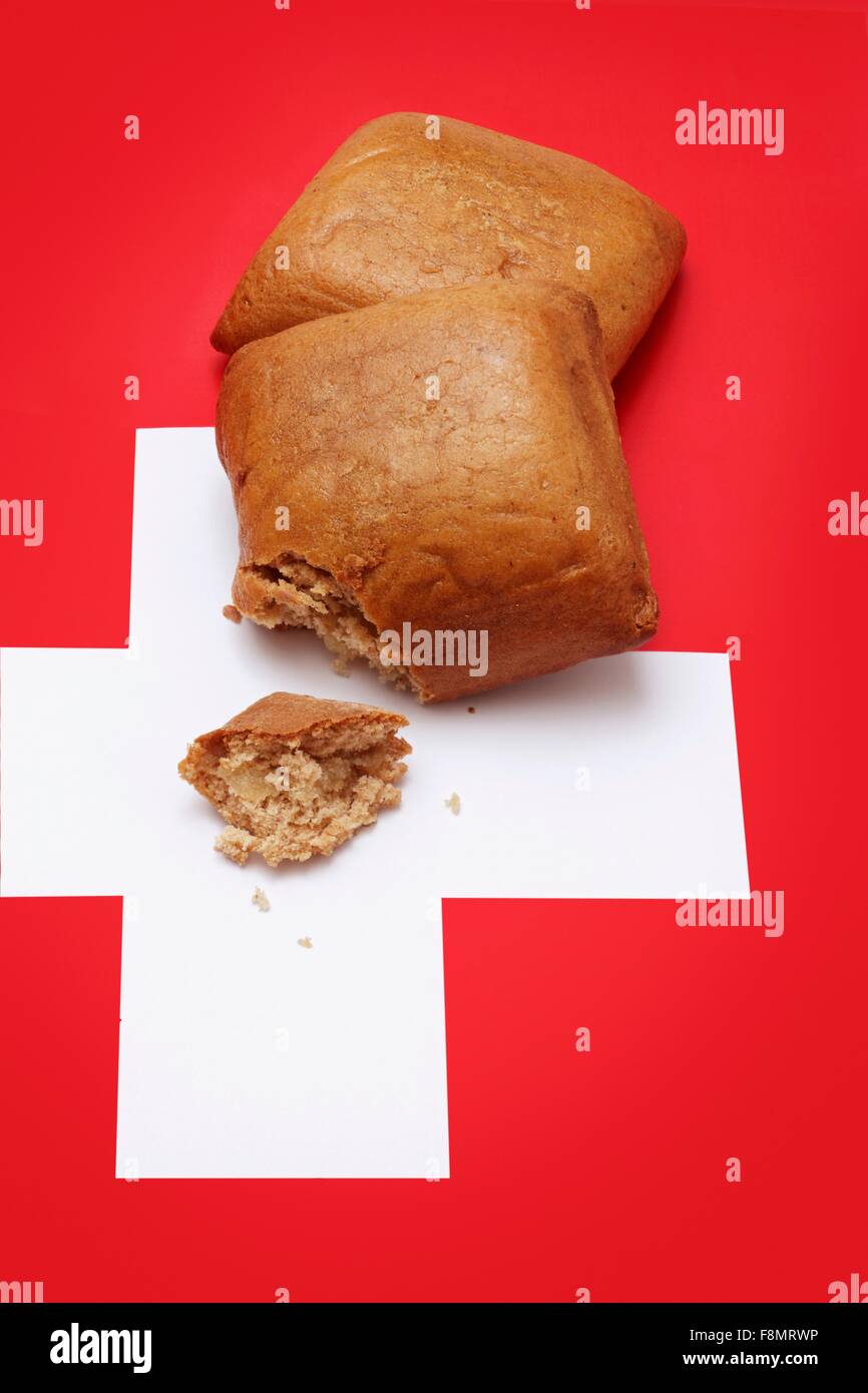 Schweizer Lebkuchen gefüllt mit marzipan Stockfoto