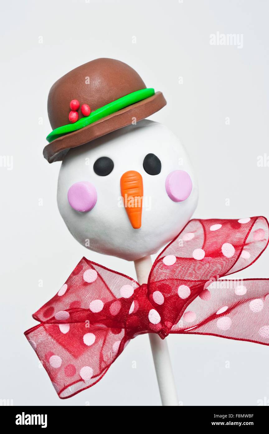 Christmas Cake Pops eines Schneemanns Stockfoto