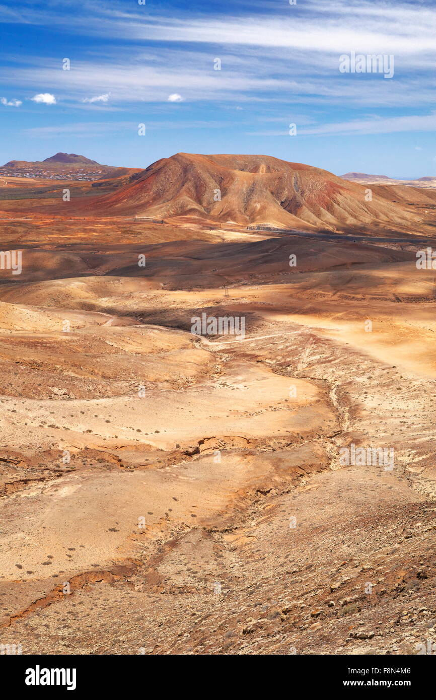 Vulkanische Mondlandschaft auf der Insel Fuerteventura, Kanarische Inseln, Spanien Stockfoto