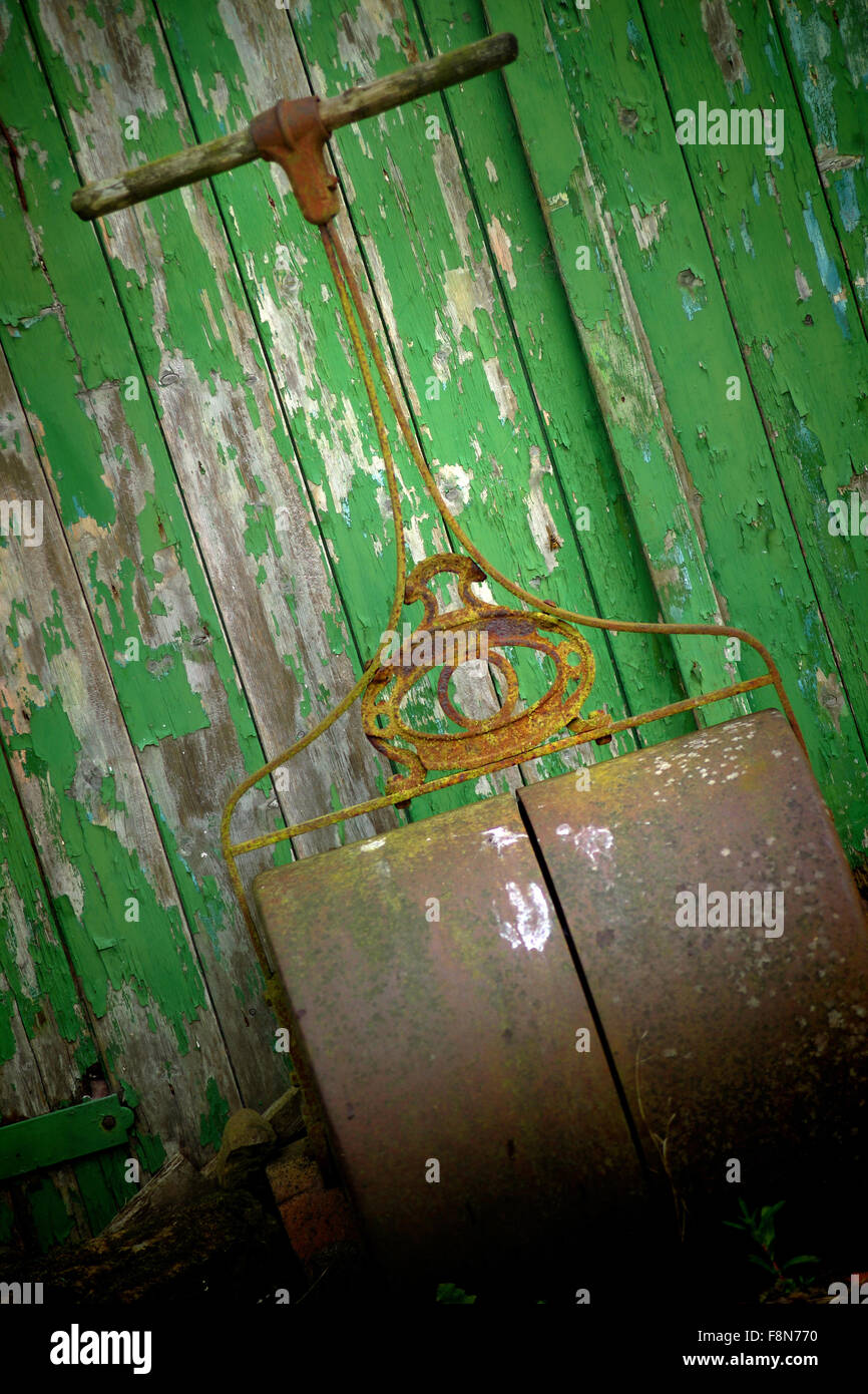 Alte rasenwalze Fotos und Bildmaterial in hoher Auflösung Alamy