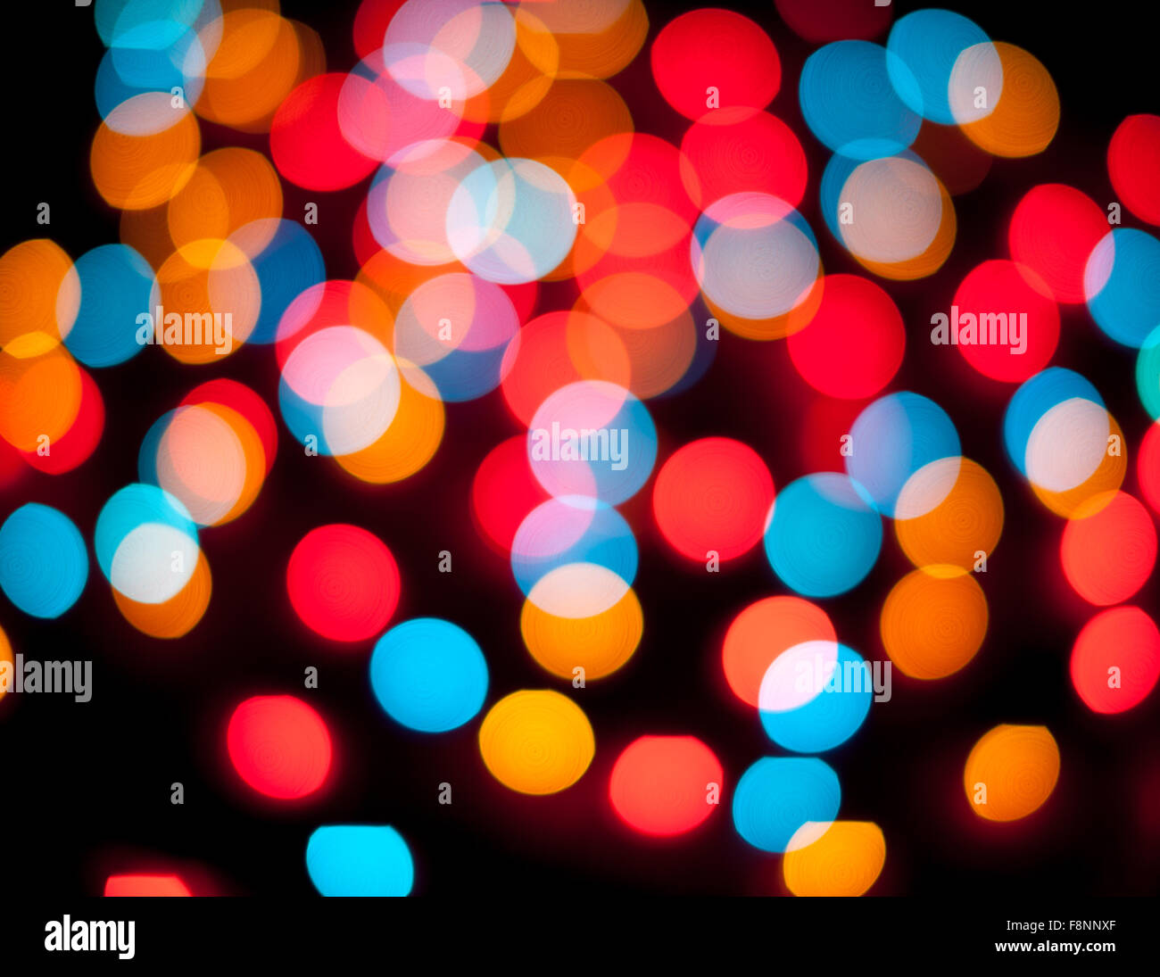 Defokussierten Weihnachtsbeleuchtung. Neue Jahr Bokeh. Zusammenfassung Hintergrund für Ferien-design Stockfoto