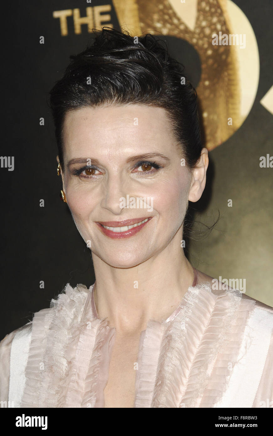 AFI Gala Screening der 33 mit: Juliette Binoche Where: Los Angeles, California, Vereinigte Staaten von Amerika bei: 9. November 2015 Stockfoto