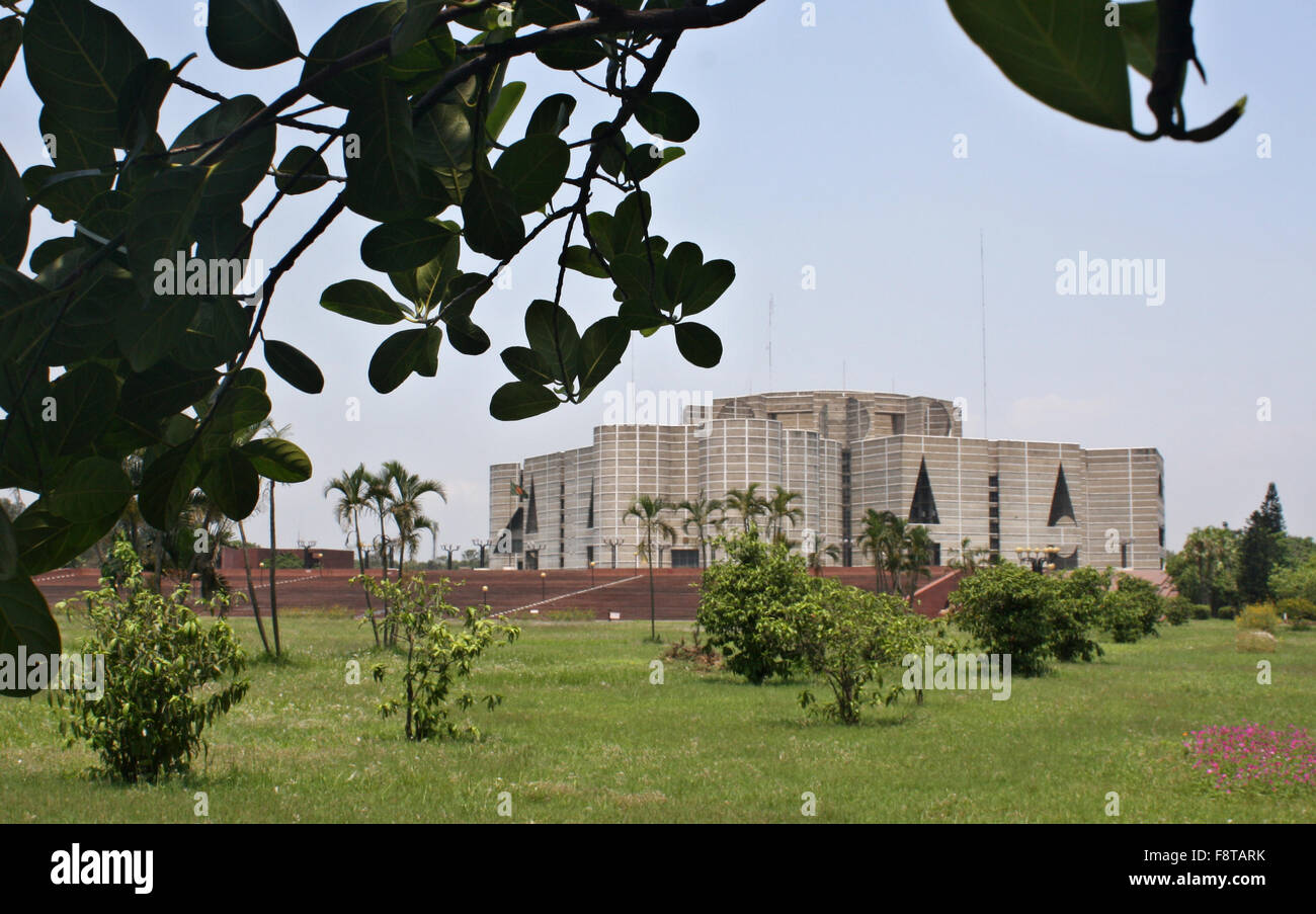 Das nationale Parlamentsgebäude von Bangladesch. Dieses prächtige Gebäude gilt als eines der schönsten Beispiele der modernen Stockfoto