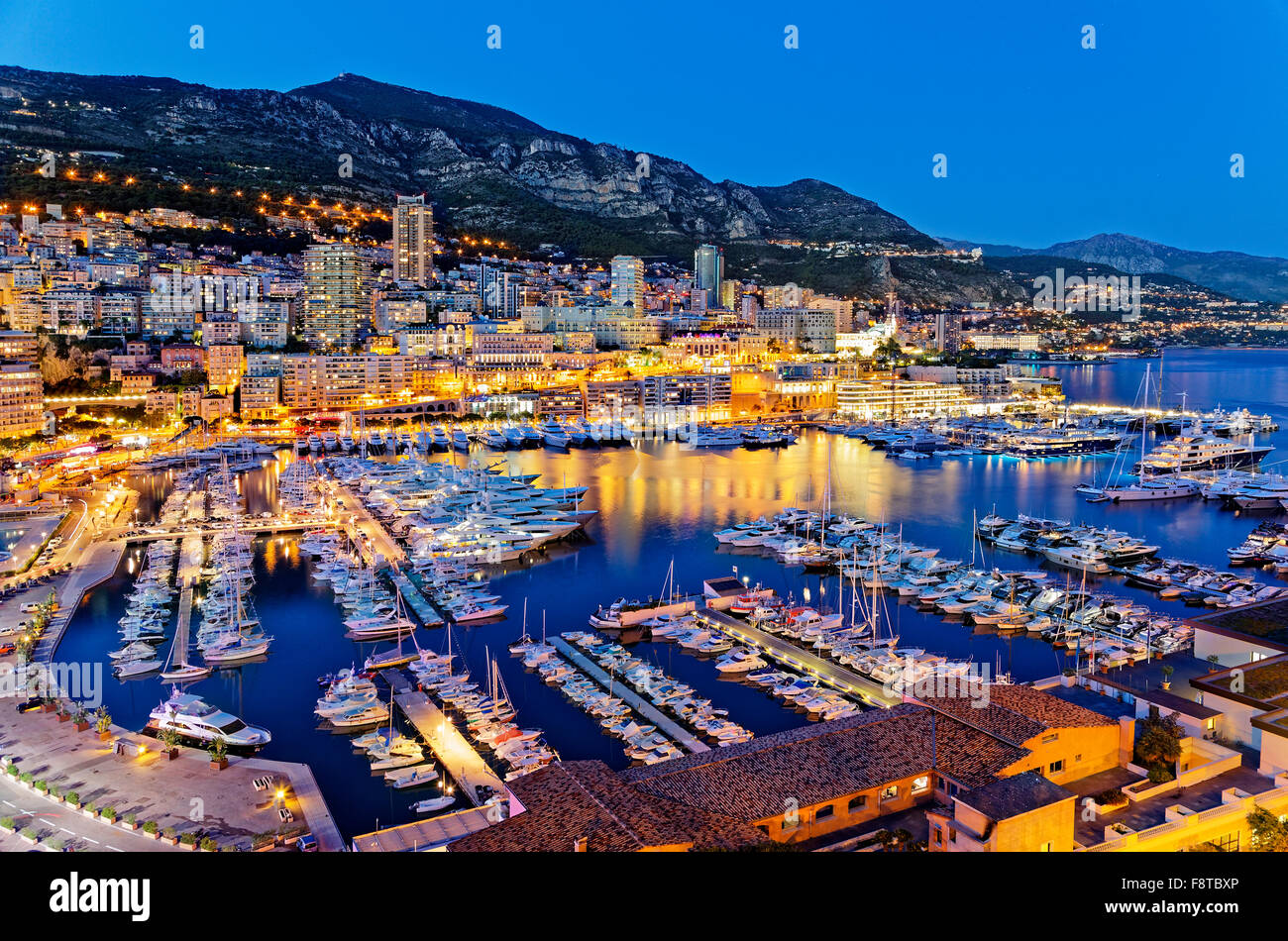 Monaco Hafen bei Nacht Stockfoto