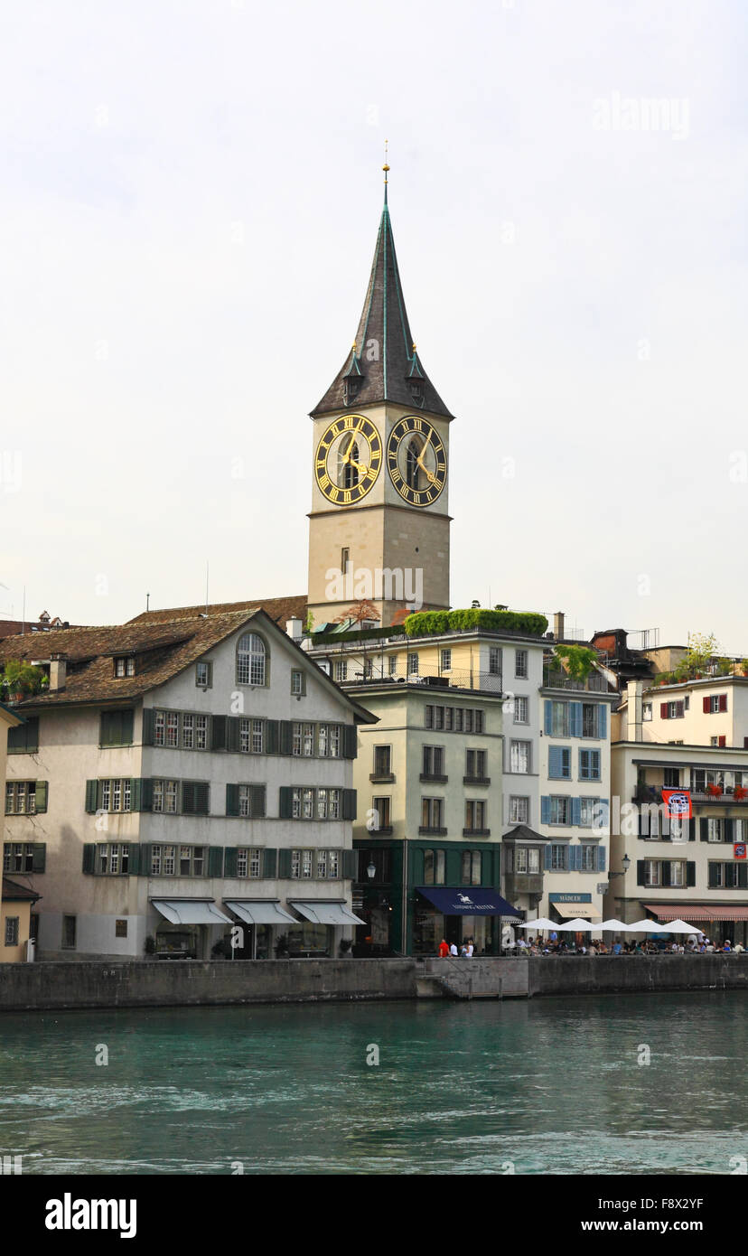 Turm der St.-Petri Kirche in Zürich Stockfoto