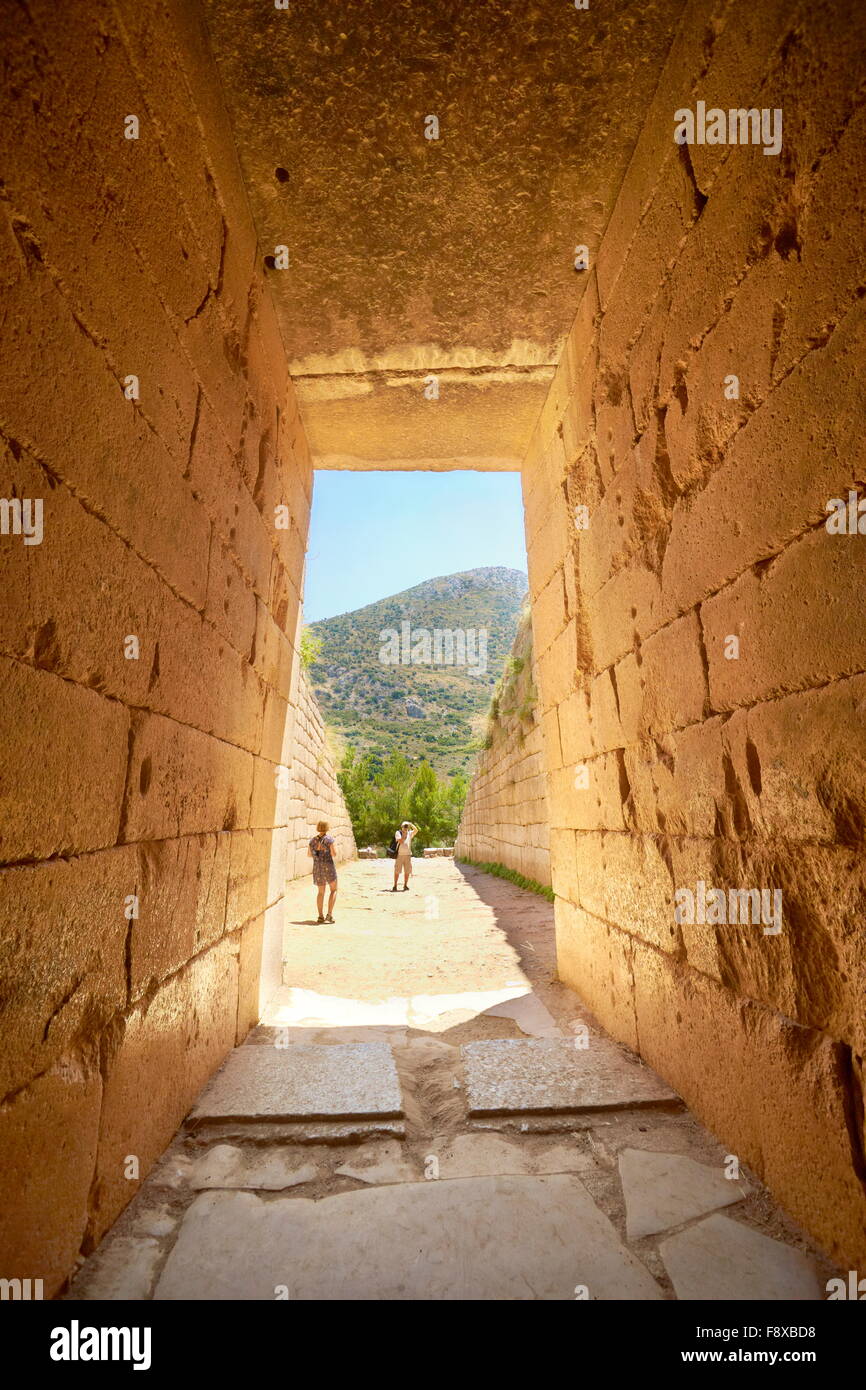 Die Schatzkammer des Atreus in den archäologischen Stätten von Mykene (Grab des Agamemnon), Griechenland Stockfoto