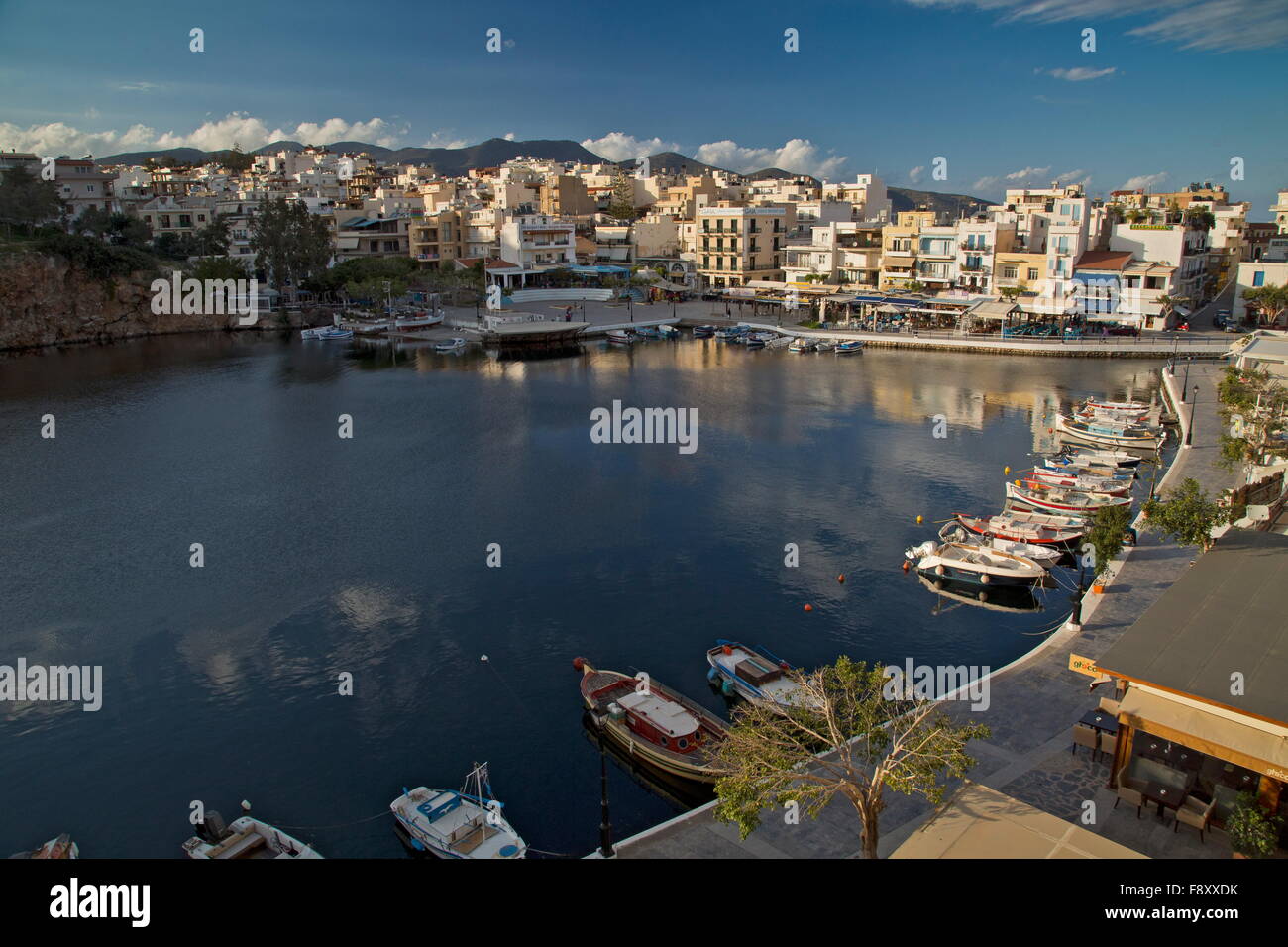 See-Überlieferung im Zentrum von Aghios Nikolaos, Kreta, Griechenland. Stockfoto