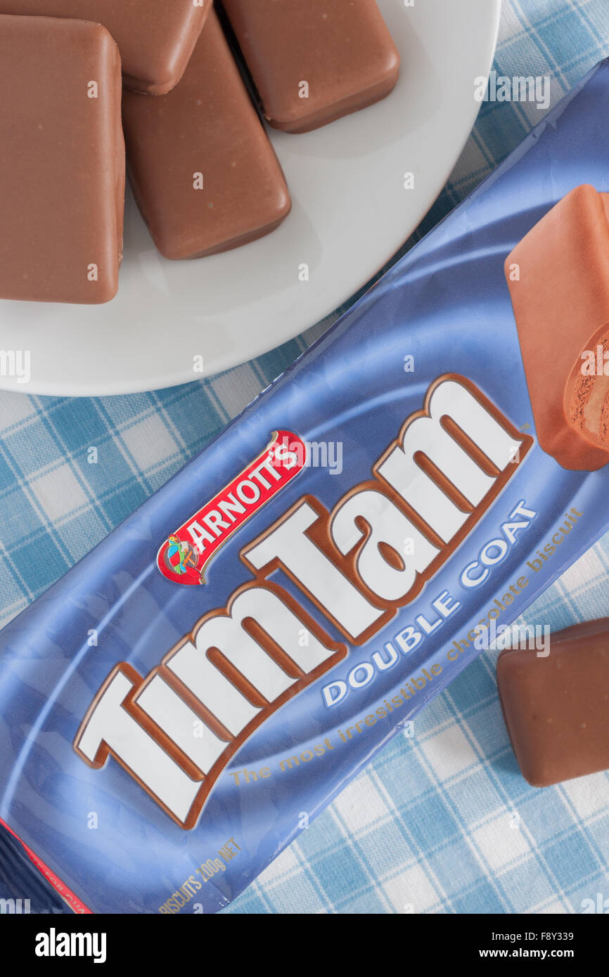 Tim Tams gefüllt eine beliebte Marke Creme Schokolade überdachten Keks, Arnott Kekse Limited in Australien seit 1964 Stockfoto