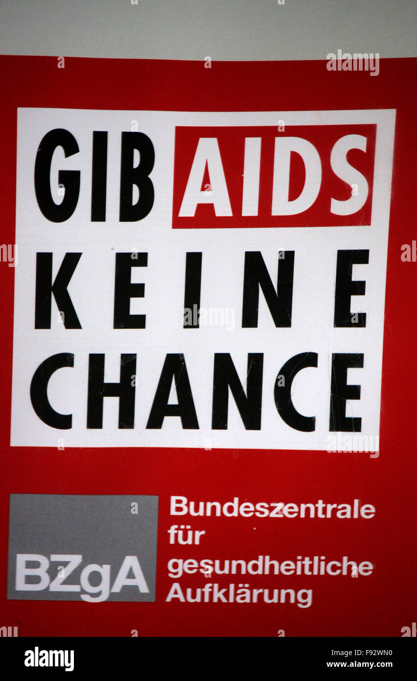 Kampagne der BZgA (Bundeszentrale Fuer Gesundheitliche Aufklaerung) Zum Thema AIDS: "Gib AIDS Keine Chance", Berlin. Stockfoto